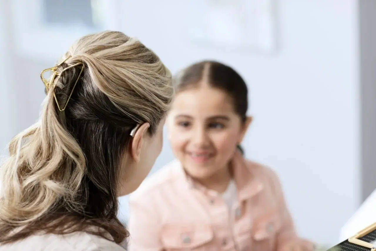 Rechargeable Hearing Aid Batteries: Everything You Need to Know - illustration 1